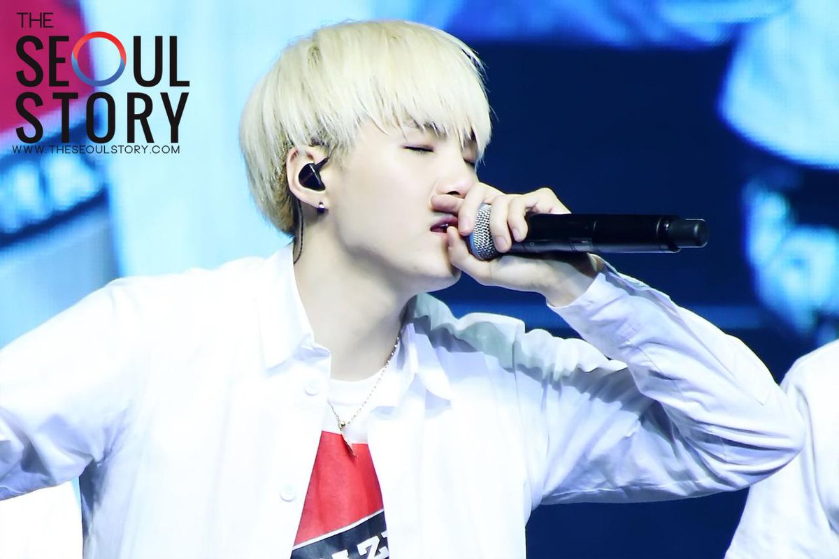 BTSHOLIC_TW's tweet photo. [15.07.10-12] BTS in Sydney/Melbourne ‘THE RED BULLET’ Australia Tour #방탄소년단 #슈가 http://t.co/RN5WTbLFsV