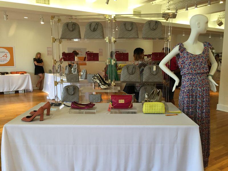 rackedny's tweet photo. THIS is the Tory Burch sample sale fans have been waiting for: http://t.co/rbviMiujmR http://t.co/P4ZcuFW2lq