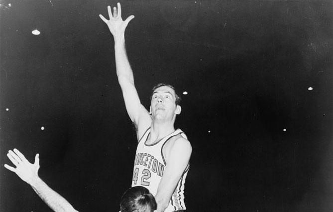 Happy birthday to Missouri native Bill Bradley! 