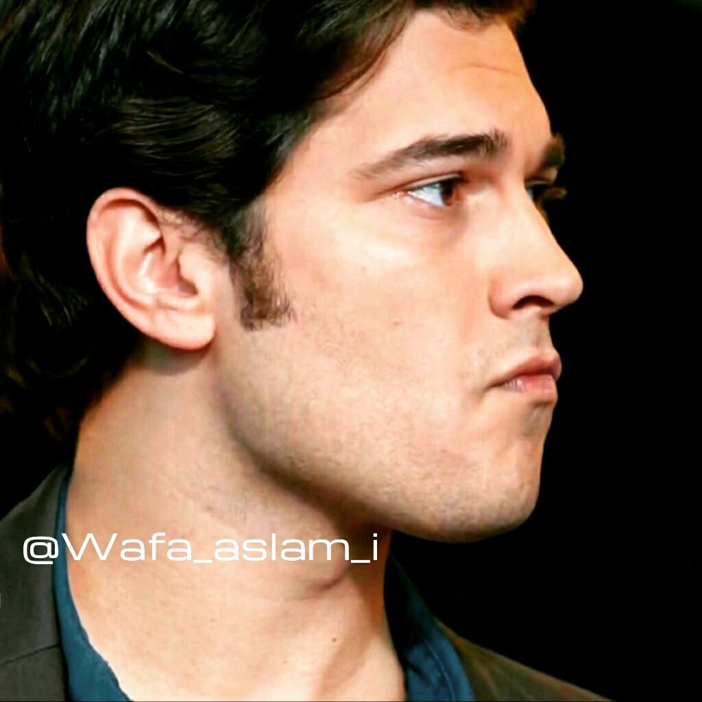 Culusoyworld's tweet photo. Love 💙 😘 #Charismatic #perfect #CagatayUlusoy @cagatayulusoyy http://t.co/4FlOAWDQJ1