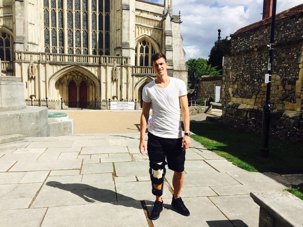 floringardos5's tweet image. First walk. Feels good. Thank you for all the support shown, lads. #saintsfc