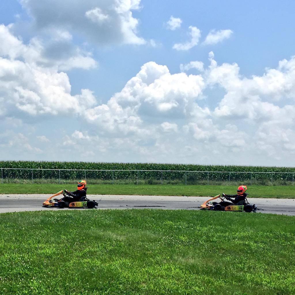 PippaMann's tweet image. View from my office today - coaching @DrErinRake @AnybodyIsHome today @NewCastleMP! 😄 #Karting #DancingDragonRacing