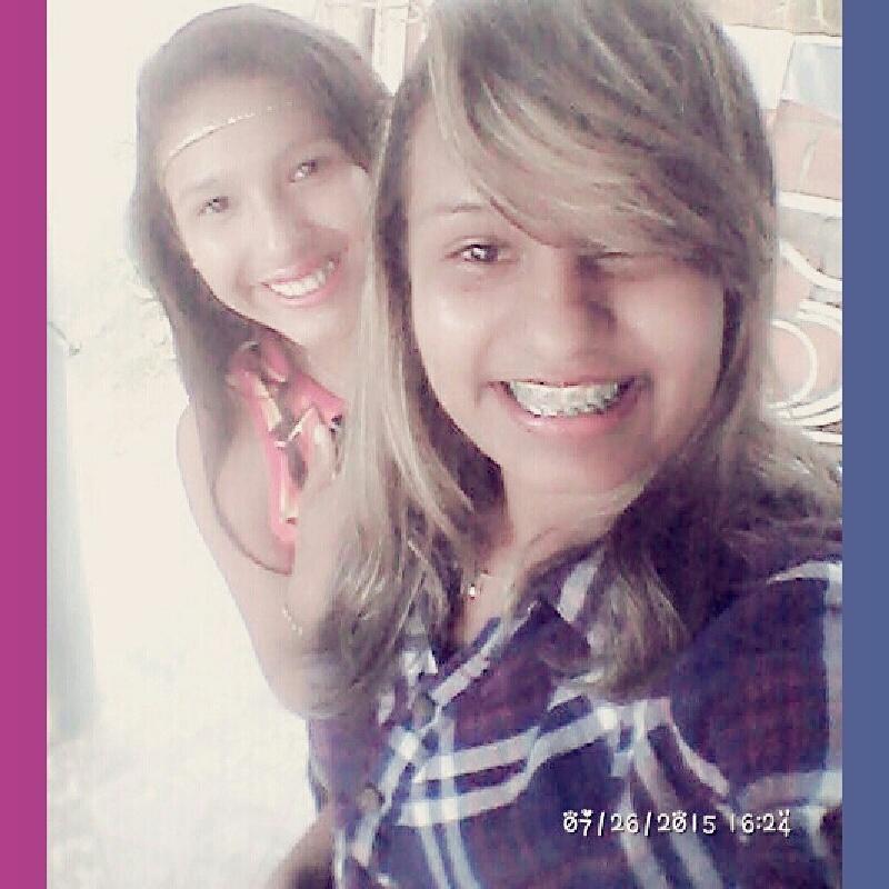 Patty_Alves08's tweet photo. -
Amiga amuh demais essa pequena😍
... http://t.co/8Q1gzA6blM