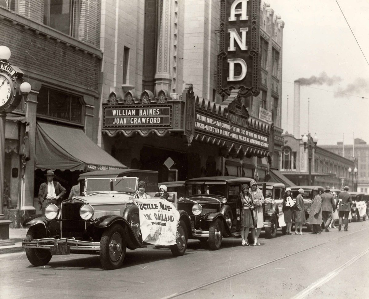 OpenCalifornia's tweet photo. #Oakland's come a long way. Progress continues at 6:30pm, City Hall room 3. http://t.co/SWJqHegYzO http://t.co/I2sYzXc94s