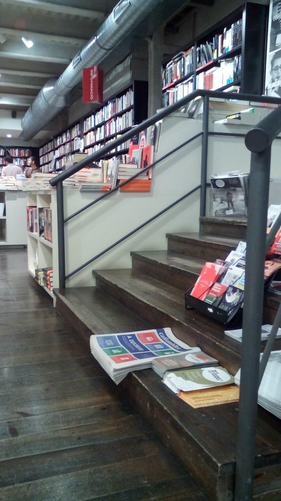 El <a href="/CafeamblletCAT/">Cafèambllet</a> te espera como cada mes en <a href="/La_Central_/">La Central</a>