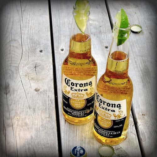 LSPickering's tweet photo. Beat the heat with an #icecold #corona or 1 of our signature #margaritas @CityofPickering @snapdPickering @snapdAjax http://t.co/In0vZTS9AY