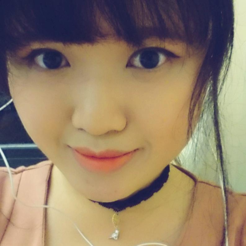 bernice_kuo68's tweet photo. Love my hair cut more than ever 
No mention that it was FREE
#haircut #bangs #newlook #satisfied #selfie http://t.co/tbasqBTinj