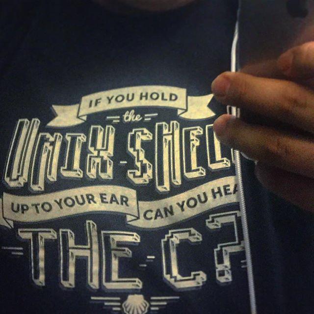 ivolivares's tweet image. If you hold the #unix #shell up to your ear. can you hear the C ? 😅