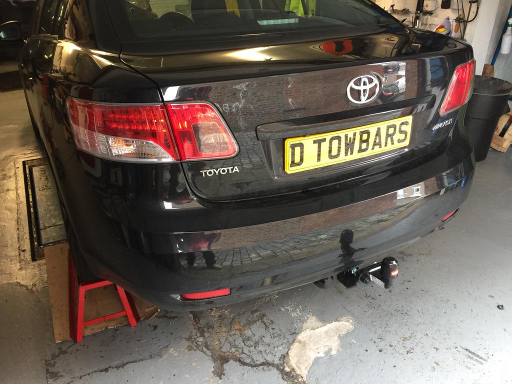 DTowbars's tweet photo. Today's @Witter_Towbars Flange Detachable fitted with 7-pin electrics. Invisible when removed and socket hidden. http://t.co/V33CkSVoKj