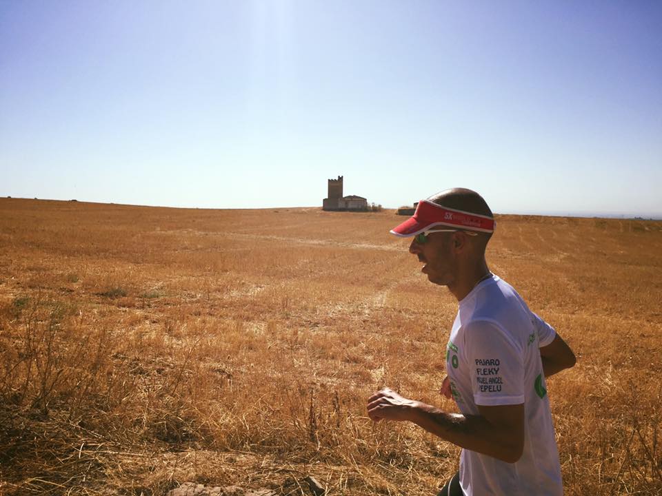 ccc2015's tweet photo. Muy dura la etapa Sevilla-Castilblanco de los Arroyos. @AECCSevilla @aecc_es @castilblanco24h #caminocontraelcáncer http://t.co/arWFRaKXZi