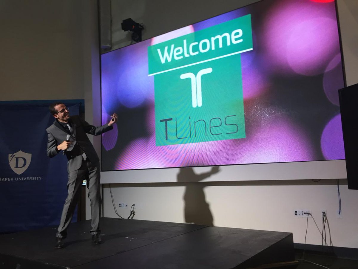 Andytang's tweet photo. @Draper_U #pitchday @HeroCitySpace #dusummer15 #draperu #tlines http://t.co/efxvEd0AxG