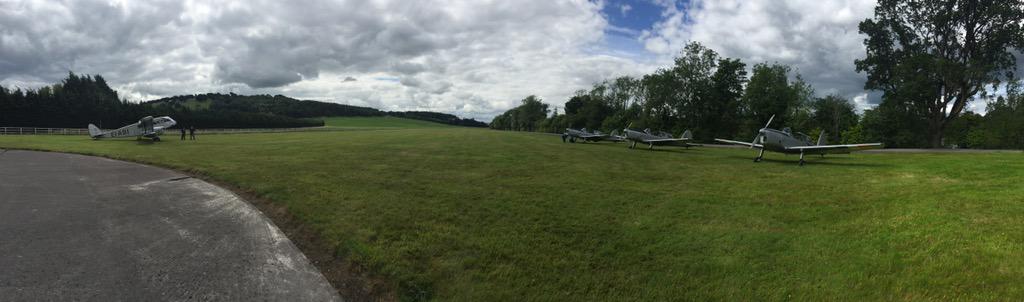 irishhistflight's tweet photo. Lined up waiting for the off! http://t.co/J4cXIMM234