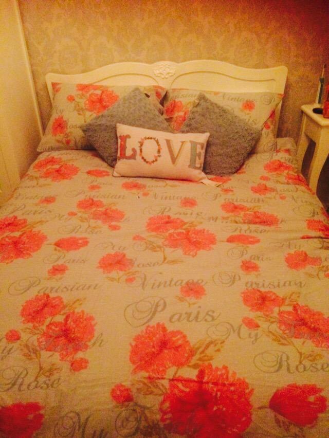 CaseyChezza's tweet image. got to love getting into a fresh made bed 😍😍😷😍