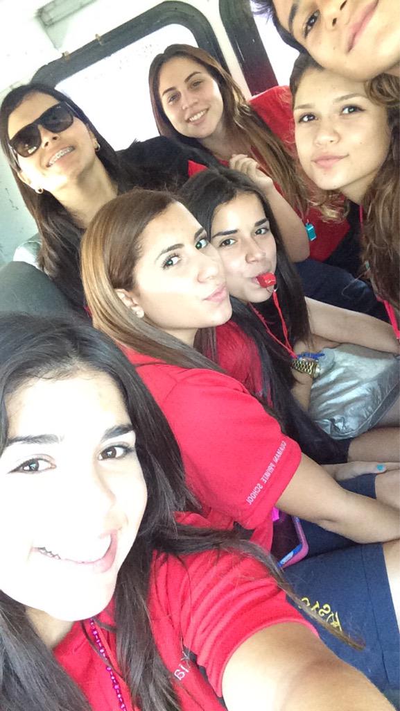 KianaValentin19's tweet photo. A ley de nada para comenzar nuestro ultimo año ! 🔴⚪️⚫️  #Falcons16 #Familia http://t.co/QqIHqXFuIw