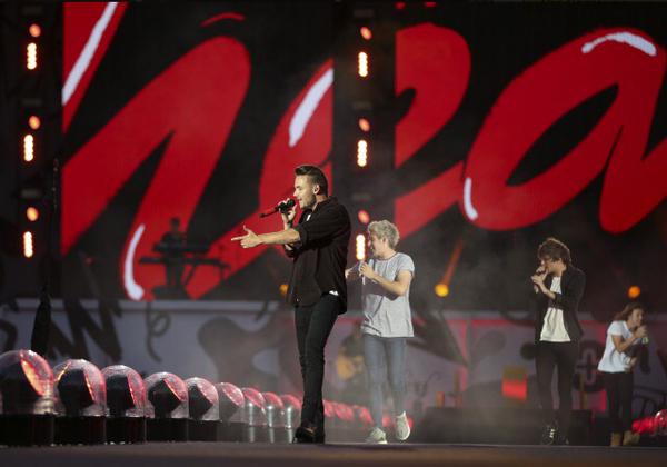 TeamDirectionBR tweet picture