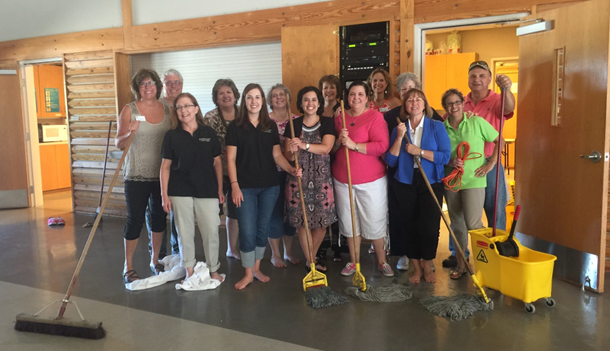 goodshepherd_tx's tweet photo. Just another day in the office. #kitchenflood #watereverywhere #teamwork #stafftotherescue http://t.co/HHT8rPqCpP