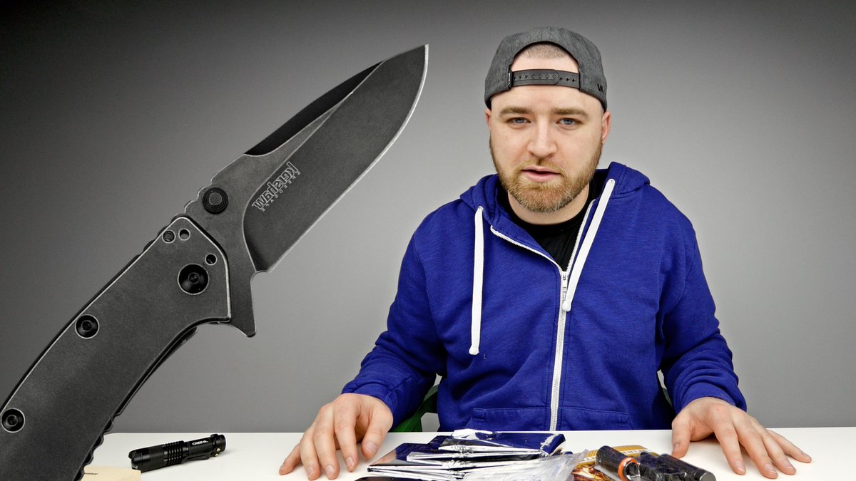 UnboxTherapy's tweet image. NEW VIDEO - Unboxing Some Cool Survival Gear from @battlbox - youtu.be/eWCFL5EeD9g