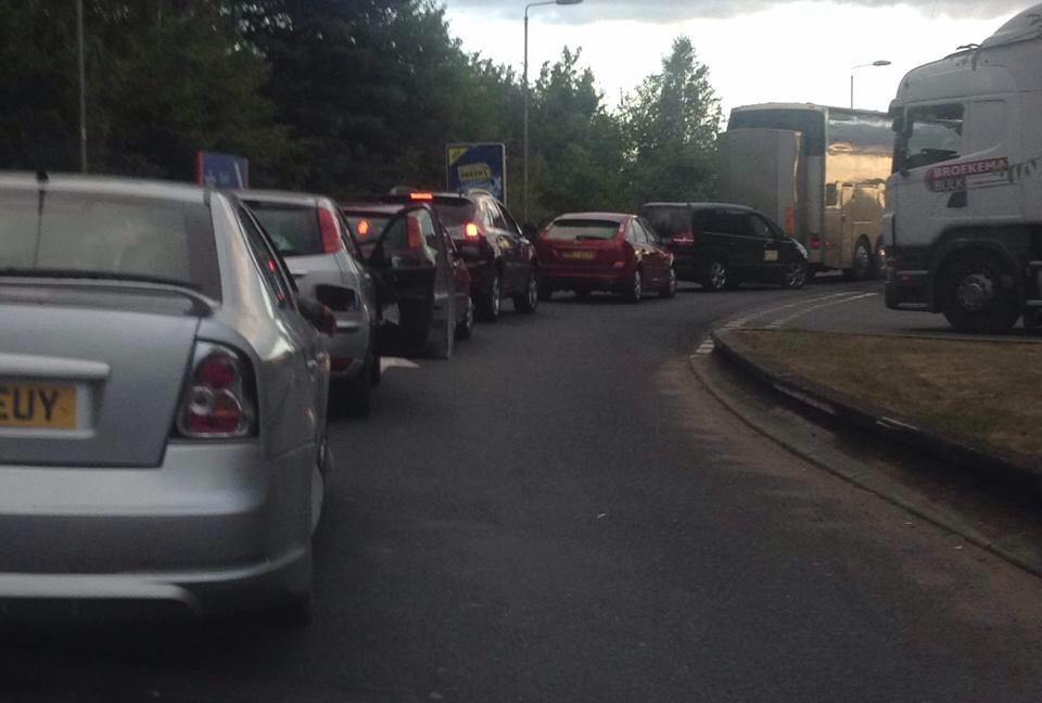 Helx's tweet photo. Stuck in #operationstack trying to get out of McDonald's in Hollingbourne 😕 http://t.co/cnYOtJs4TU