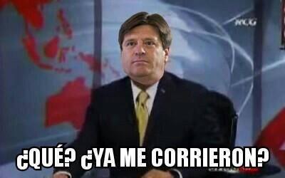 gaby_lozoyag's tweet photo. No puedo con los memes del piojo 😂😂 como son ocurrentes http://t.co/UJgMymXAvW