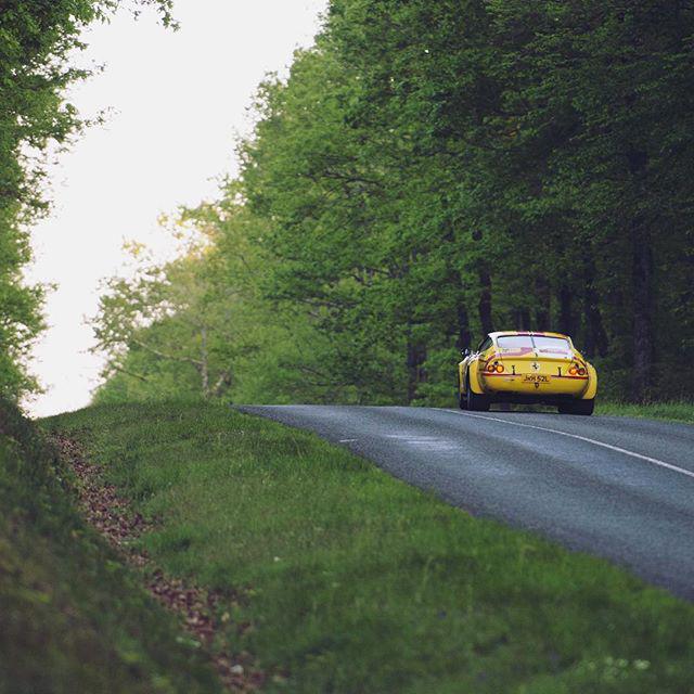 yournotmyfather's tweet photo. competitzione. #Daytona #TourAuto2015 http://t.co/Pvpuqxhg5B http://t.co/rk4j3TvDZb
