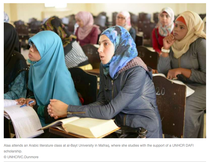 7piliers's tweet image. #Zaatari Syrian refugee student wins distinction despite trials of camp life

bit.ly/1D6DD2Z via @Refugees