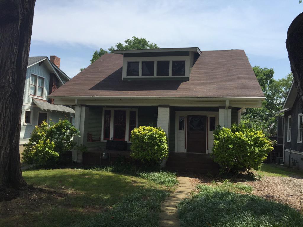 brittdeveloptn's tweet photo. #oldbecomesnew #historichomes #nashville @annateeps http://t.co/iY6NJZlTJH
