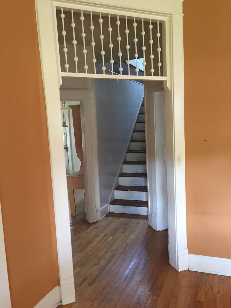 brittdeveloptn's tweet photo. #oldbecomesnew #historichomes #nashville @annateeps http://t.co/iY6NJZlTJH