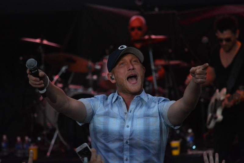 nancilynndagg's tweet photo. @coleswindell at @Country_Fest brought in a storm - literally! AMAZING SHOW but not long enough #cfest2015 http://t.co/WGSAoQNJtw