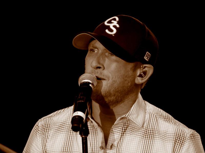 nancilynndagg's tweet photo. @coleswindell at @Country_Fest brought in a storm - literally! AMAZING SHOW but not long enough #cfest2015 http://t.co/WGSAoQNJtw