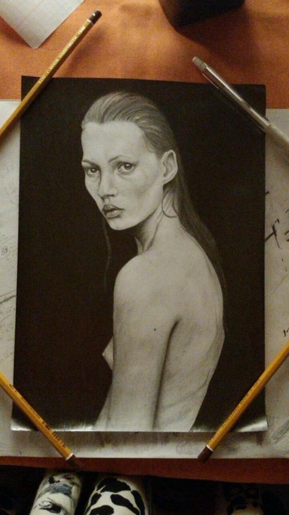 lirczix's tweet photo. Obiecałam sobie więcej czasu poświęcać na prace, prawie wyszło 16h 20 min (4 dni) żałuję jedynie braku speed drawingu http://t.co/8WDxLqBJu1
