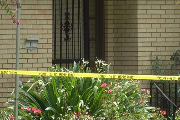 WTOCJody's tweet photo. Neighbors believe home was stalked before burglary where one person was shot http://t.co/LaNNF1OIQj @ElizabethWTOC http://t.co/wKXU6xbH6H