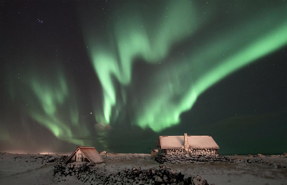 StormHour tweet picture