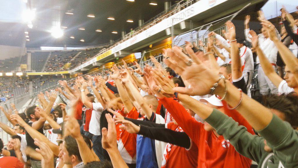 PiXaV's tweet image. Les @ULTRASMONACO94 à Berne soutiennent l'@AS_Monaco. Partout, toujours. #YBASM