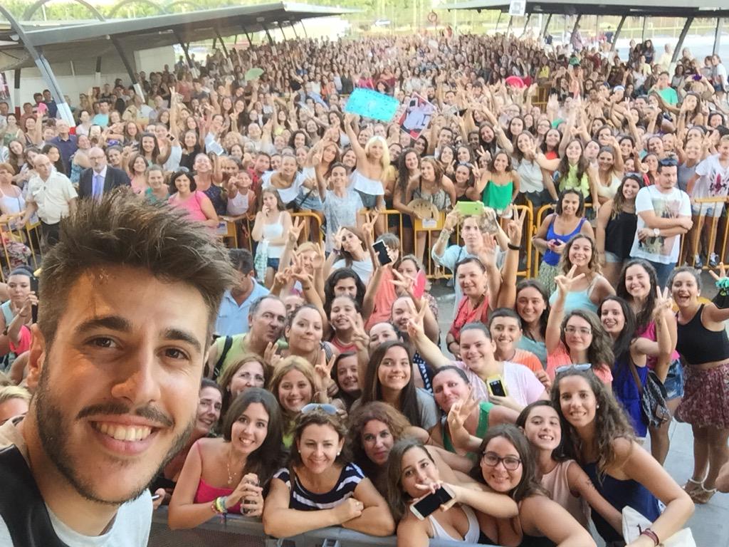 AntonioJSMazuec's tweet photo. Gracias mi Málaga la bella por el cariño que me dais... Os veo pronto 😊😊😊😘 http://t.co/F2lJyf2NIU