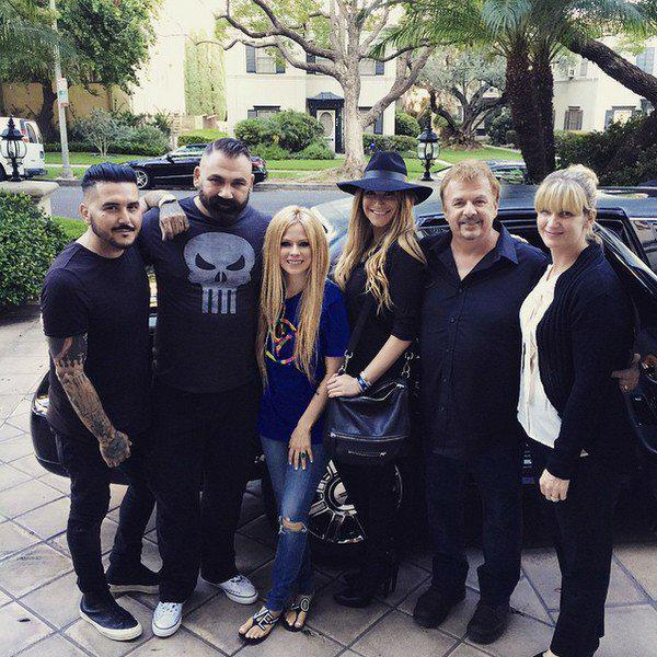 ElizabethJGM's tweet photo. #GetFlyOniTunes #July25LittleBlackStarDay @AvrilLavigne @ddlovato @EvanT @GermanGarmendia @GABRIELPANDURO http://t.co/fpG65W2iG6