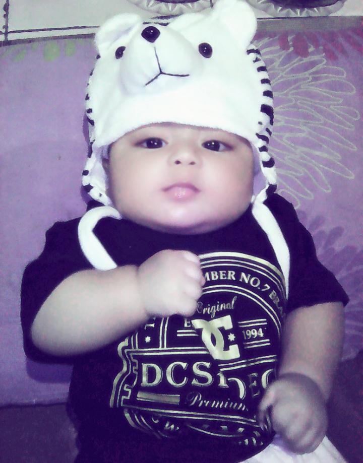 sayanonot's tweet photo. 💕👶😙 http://t.co/wqyG6ISsZL