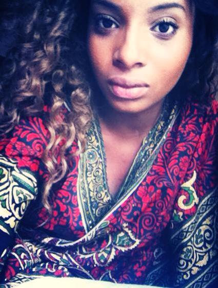 MwyCarter's tweet photo. Fin de twitter les amis on s'attrape 
Snapchat : Mwycarter 
Facebook : Mawii Wayne 
Bye bye !! http://t.co/r1mwz4iwy6