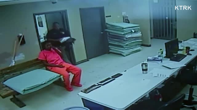 fox8news's tweet photo. Jail releases more video of Sandra Bland before her death http://t.co/qmFM60oY7Z http://t.co/d8P6dRgybz