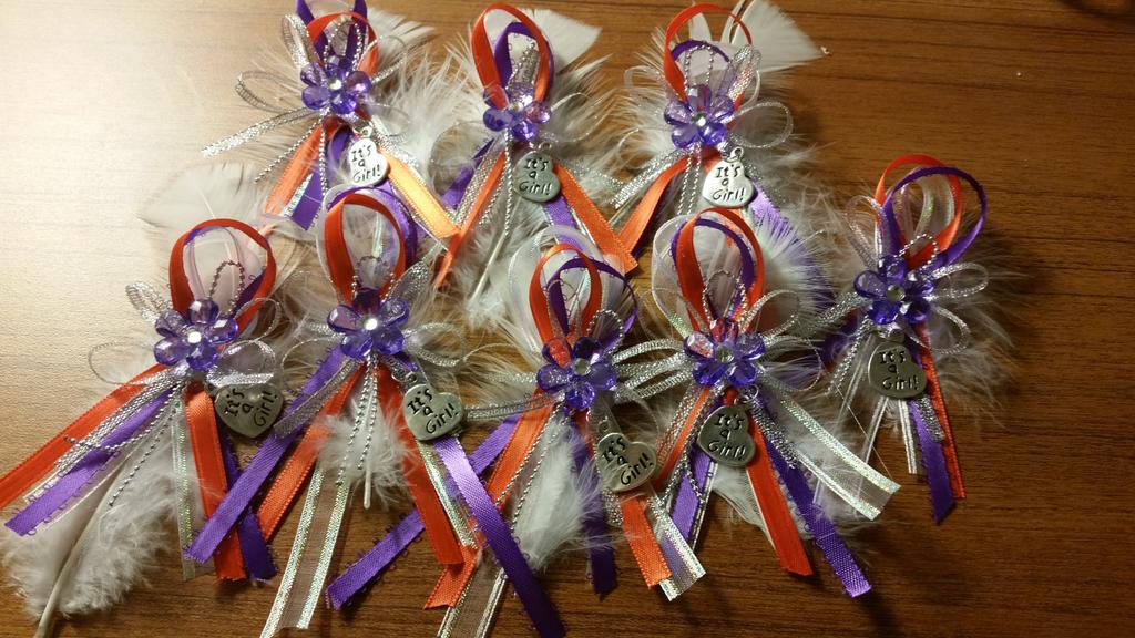 proudkanaka's tweet photo. In love with the #capias i made for my sissy's baby shower.. #itsagirl yay http://t.co/eXA0Es4kNo