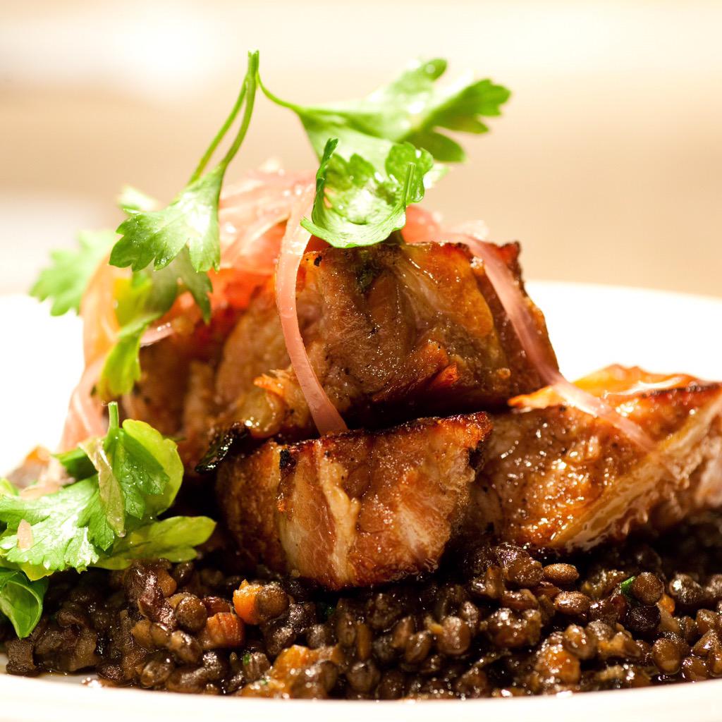 GiltBar's tweet photo. Braised pork belly with lentils and pickled red onion #GiltyPleasure #Hogsalt http://t.co/uZVg5eItGw