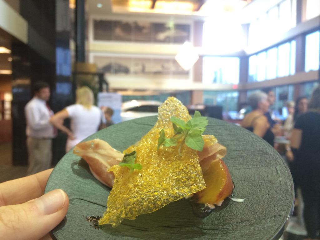 sallytriona's tweet photo. Chic lil treats @PerformLexus with @CinciFoodWine 🍷 http://t.co/VxbarsEclP