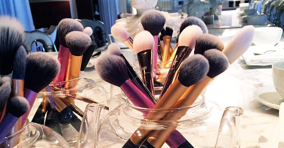 realtechniques's tweet photo. High Tea with @pixiwoos + @nixiepixi. Our Tuesday just got #RealFancy. #RTRoadShow http://t.co/OuhqIP4KeF