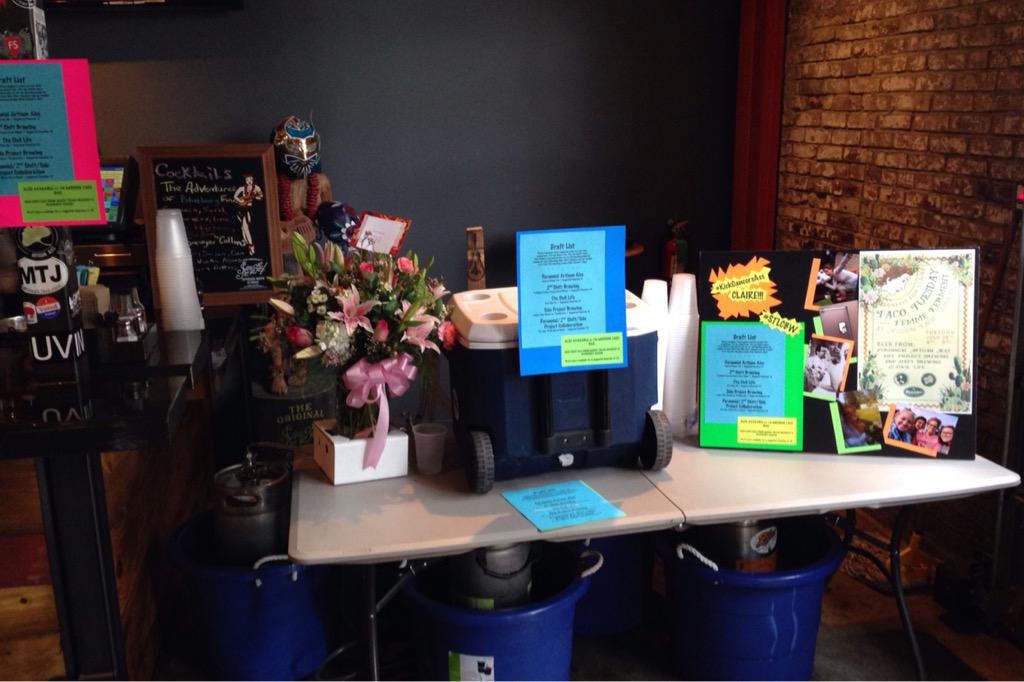 FemmeFerment's tweet photo. We are ready to role here @MissionTacoSTL Soulard for our fundraiser benefitting @clrmndz!! #STLCBW http://t.co/1WQlxqVXqg