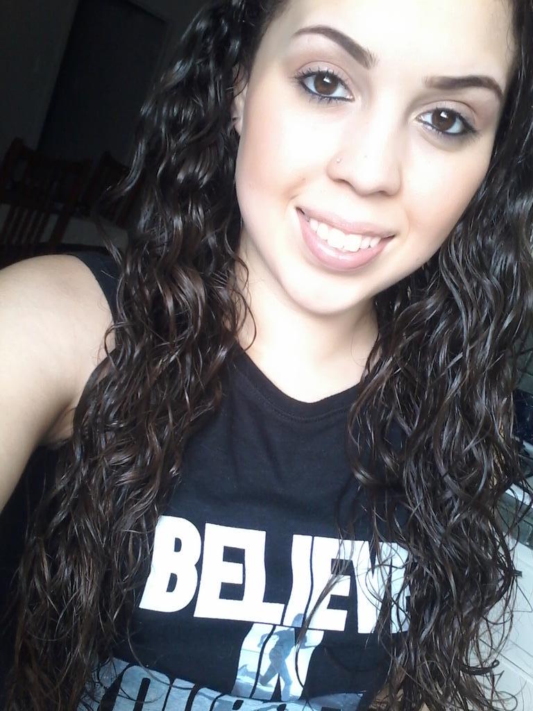 _DarkSnow_'s tweet image. I want to take the #supercreamchallenge to fall more in LOVE with your products #devacurls #confidentcurls @DevaCurl