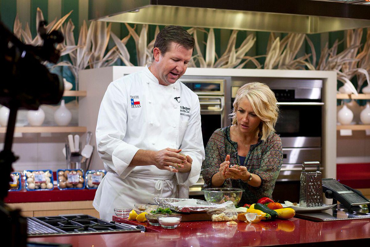 TasteTexasTV's tweet photo. Tune in tomorrow morning at 9a on #KTXDTV for a Texafied platter! http://t.co/dKitefpX6f