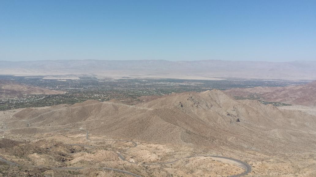 So hot you can almost see the heat #Palm Springs#family vacation