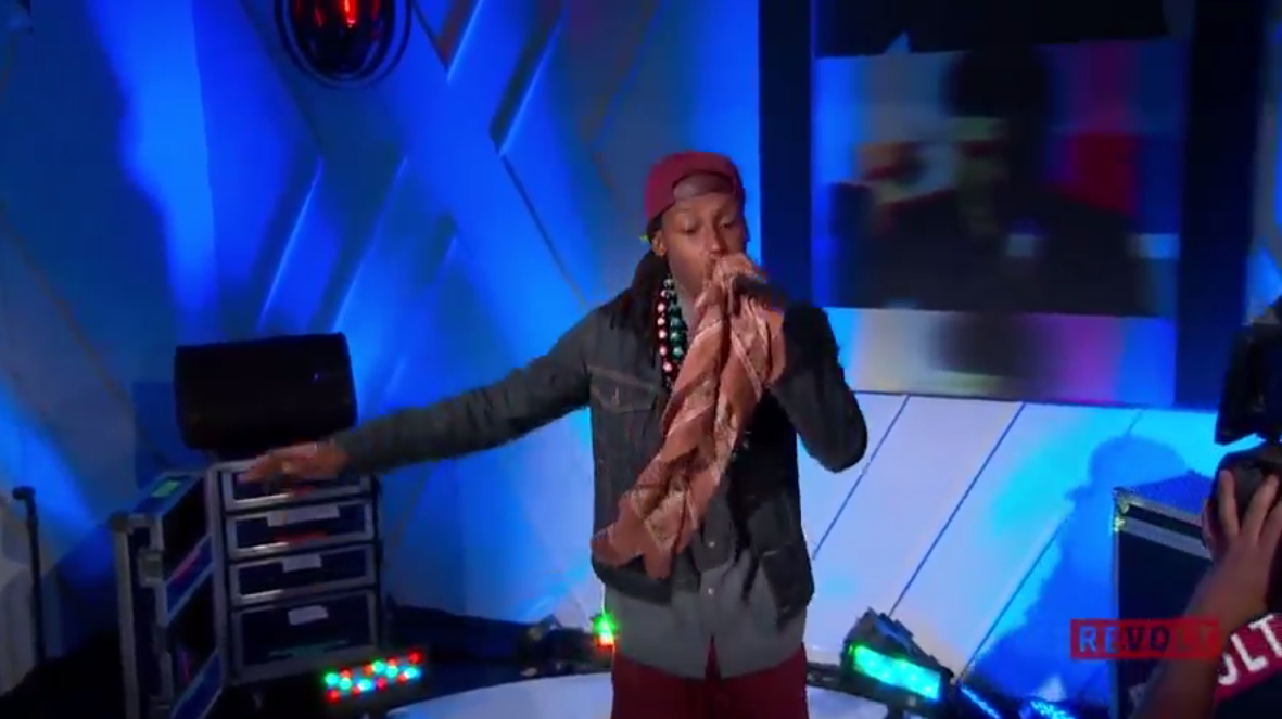 ArtSoulLife's tweet photo. BAWSE RT @RevoltTV: #LocalLoveTour winner Alfred Banks performs "Homecoming" on #REVOLTLive: http://t.co/lN6NaCV2dU http://t.co/vwIJ6gxVZU