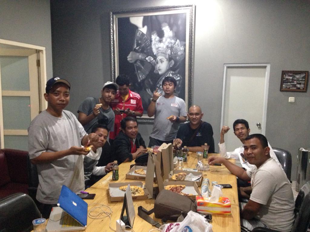 Preparing meeting for touring <a href="/InfoAXIC_Bekasi/">AXIC Bekasi</a> HBH Merdeka..15-17 Augst 2015..#latepost #BanggaBersamanya