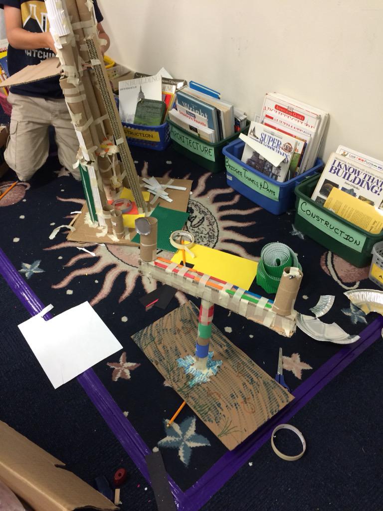 JacDuran22's tweet photo. @HollingworthSci The inquirers are always building! http://t.co/YQdL6PfAws
