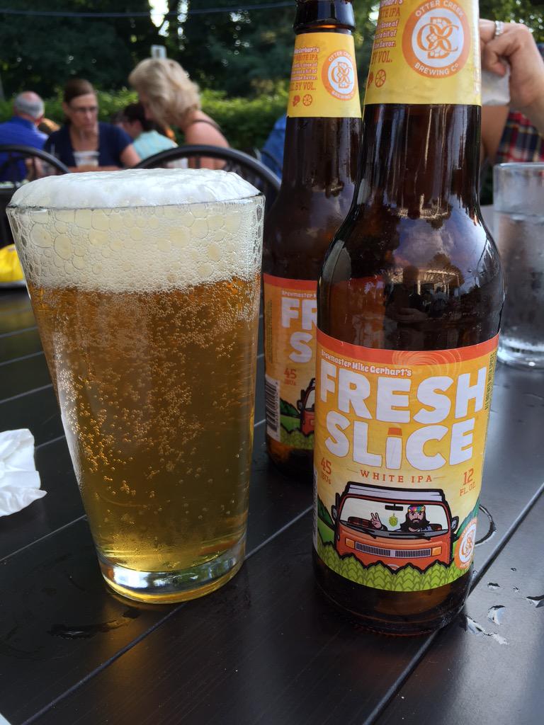 FollowthatBeer's tweet image. #BYOB at a outstanding restaurant in #Mechanicsburg #PA Hellenic Kouzina
W/ Fresh Slice by @OtterCreekBeer 
🍺🍺🍺🍺